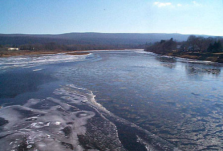 The dawning of 2002 found ice floating on, though not covering, many parts of the Delaware River.